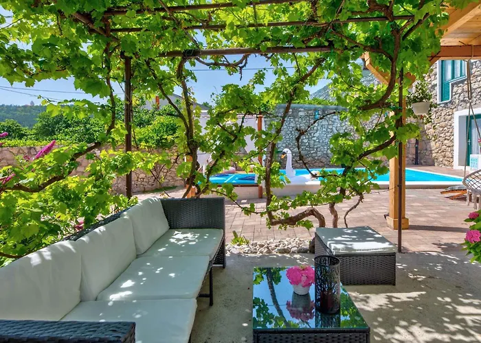 Prázdninový dům In 39098 Drivenik