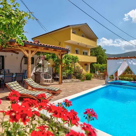 In 39098 Holiday home Drivenik